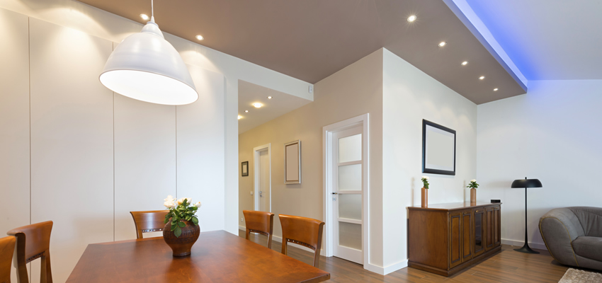 Imagem de uma sala com diferentes tipos de iluminação