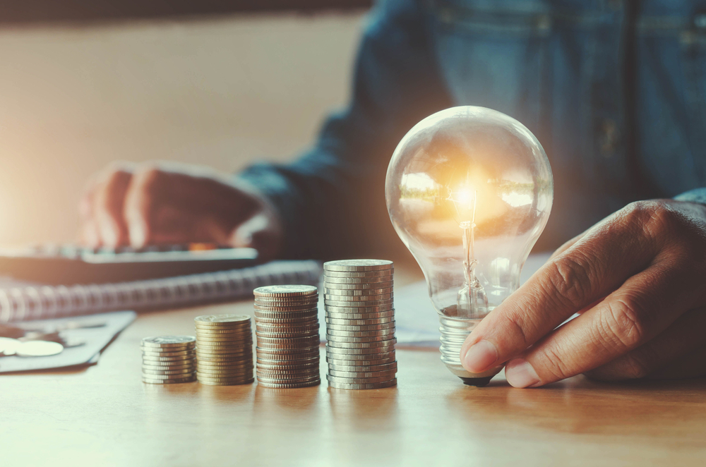 Dicas de economia de energia nos meses mais quentes do ano | TRIDAN